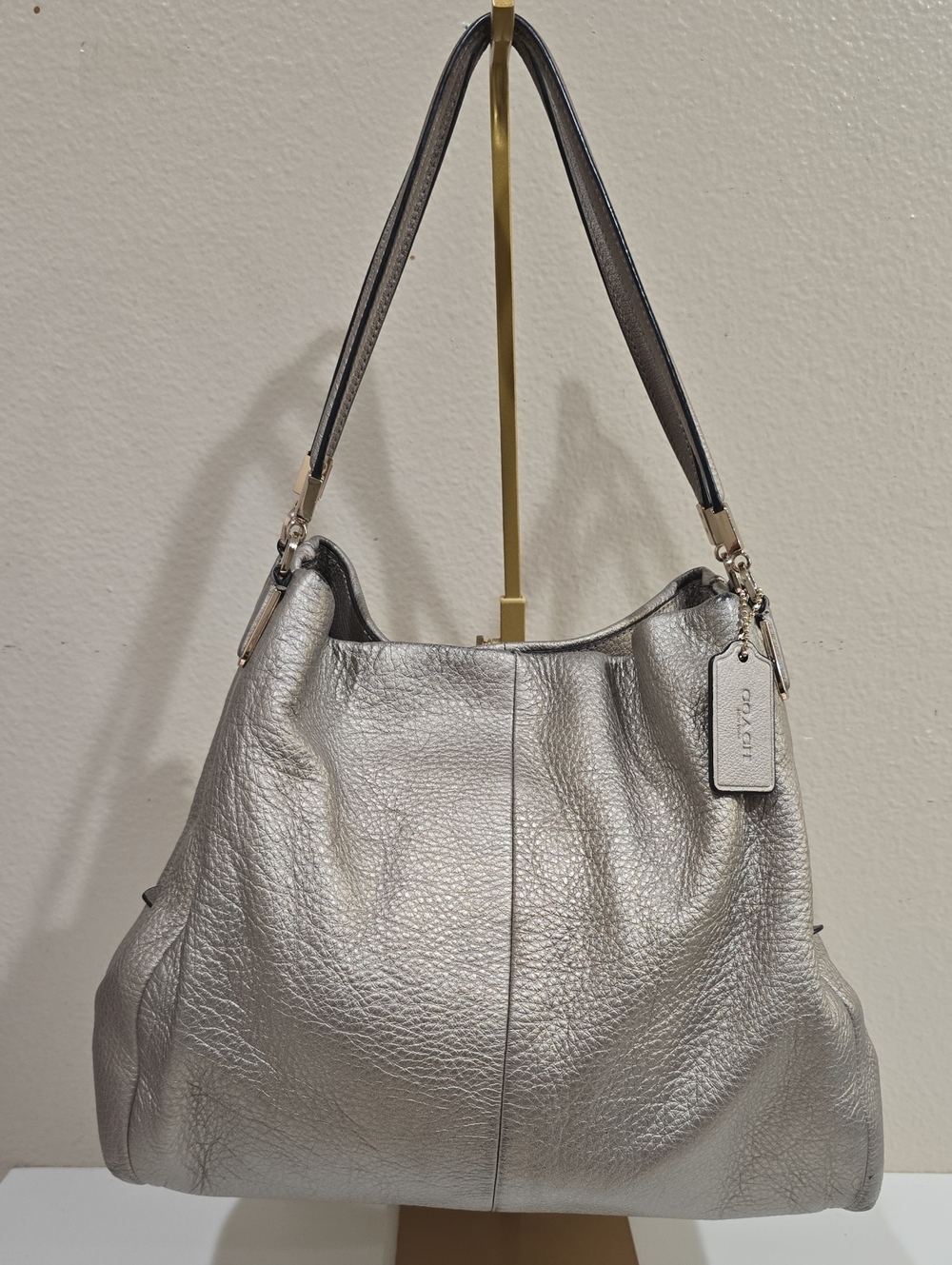 Coach Metallic Gold Pebbled Leather Shoulder Tote 🌻🌻